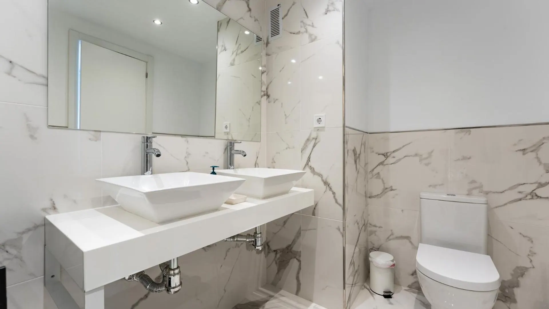 Ct 325 - Faro'S Dona Sofia Fuengirola - Beachapartment 0*,  Spain