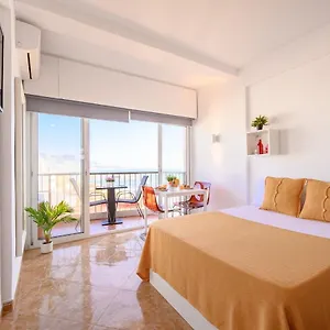  Apartamento Sea & Mountain, Front Line, 1 Min To By 10tosea